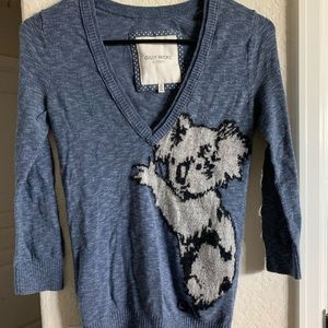 gilly hicks koala sweater xs